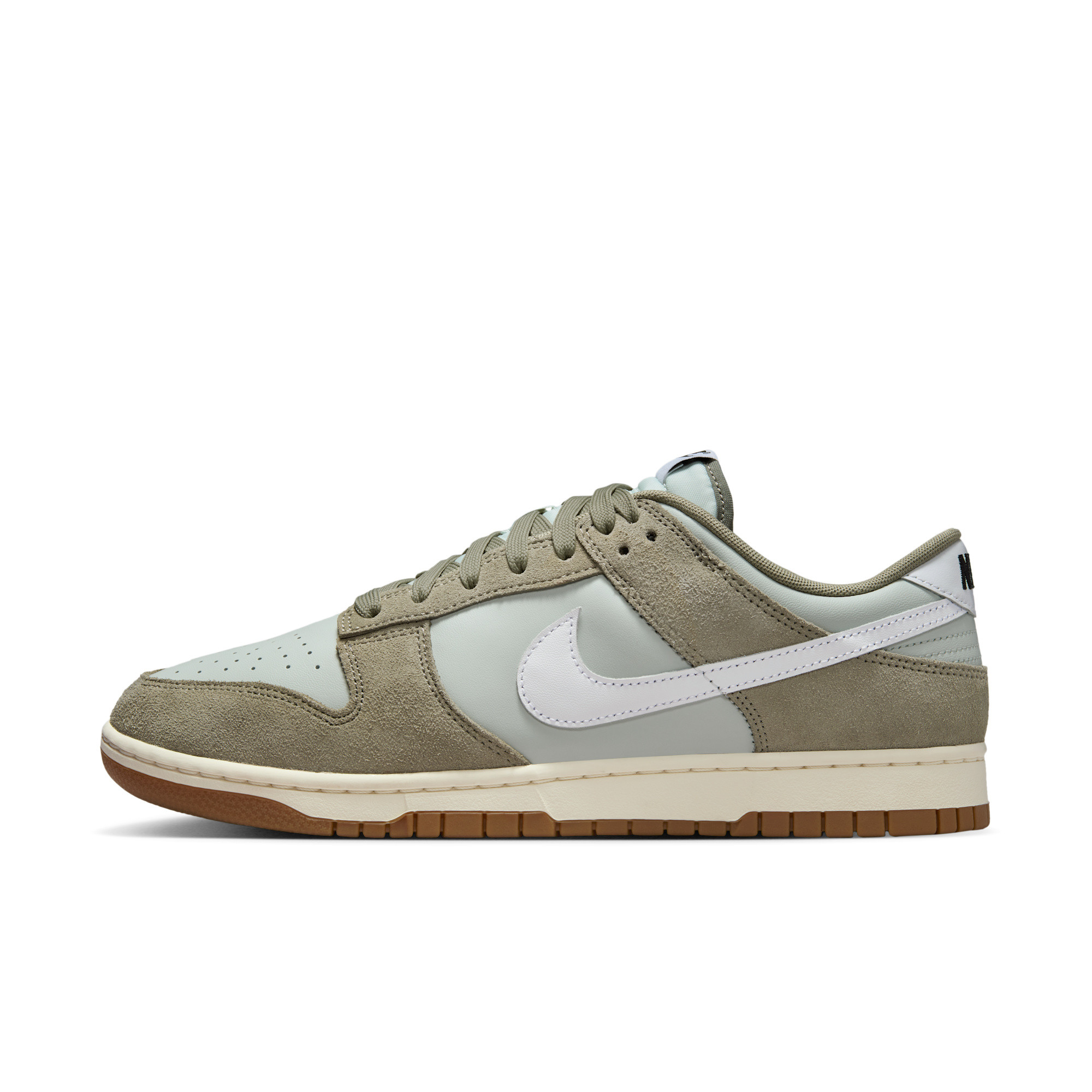 Nike Dunk Low Retro SE – Men's Sneakers