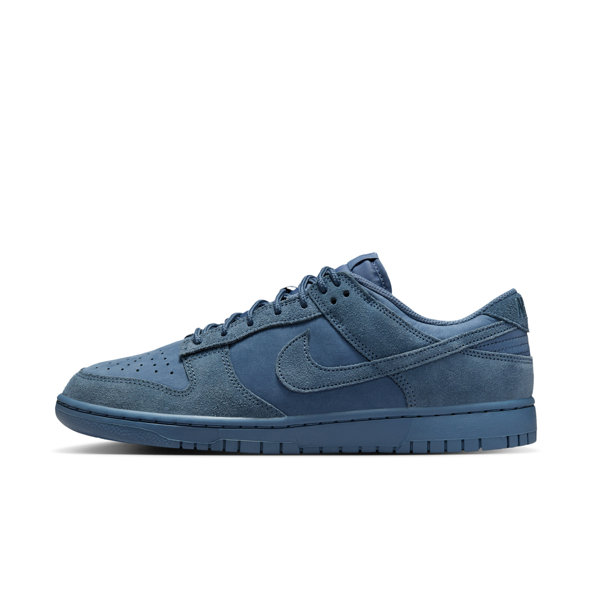 Nike Dunk Low Retro SE – Men's Sneakers