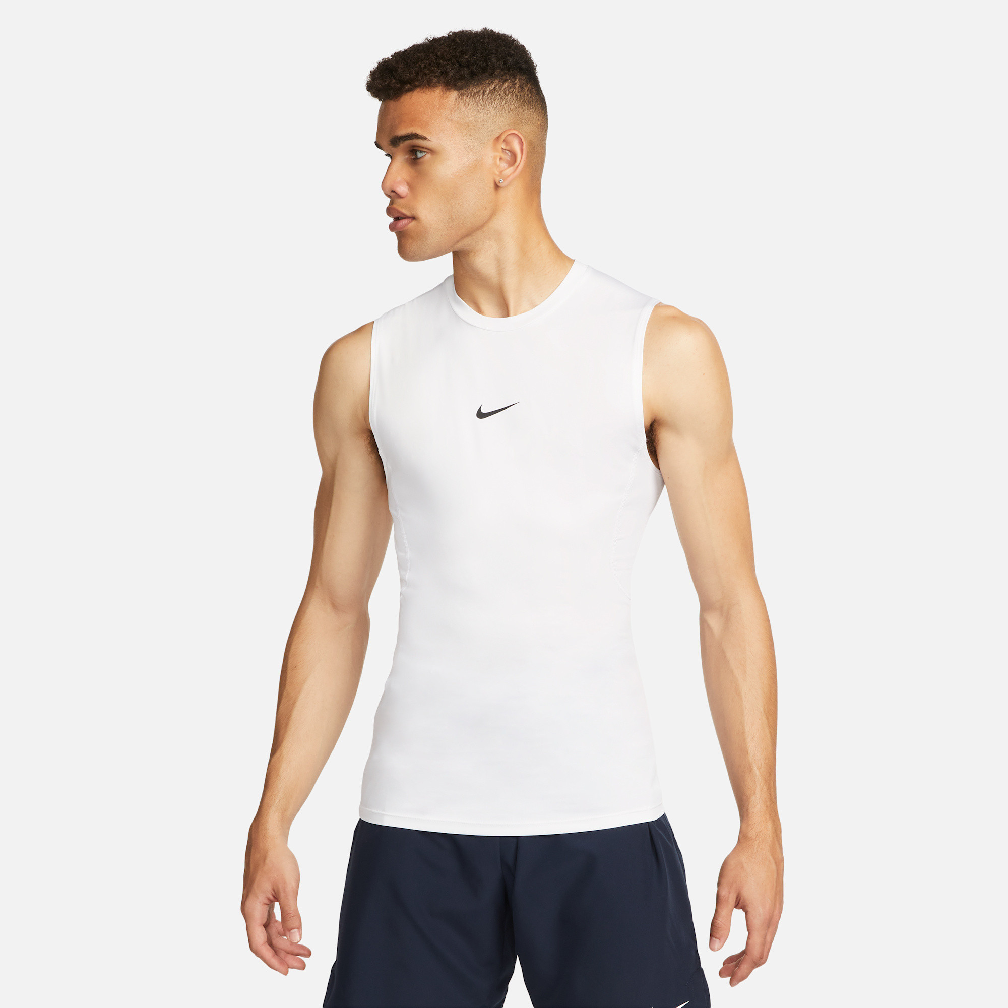 Nike Pro Men's Dri-FIT Slim-Fit Sleeveless Fitness Top
