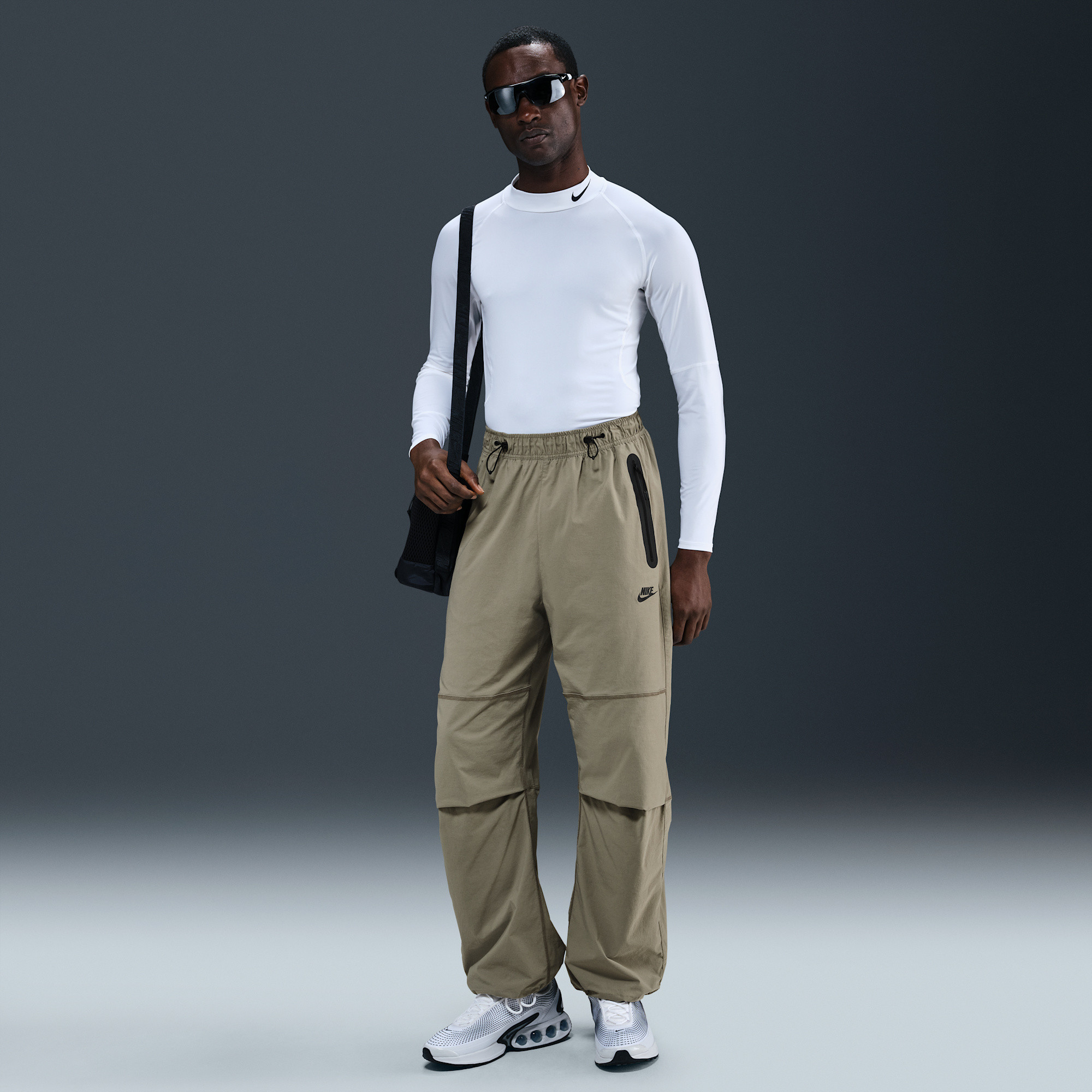 Nike Tech Oversized Woven Pants