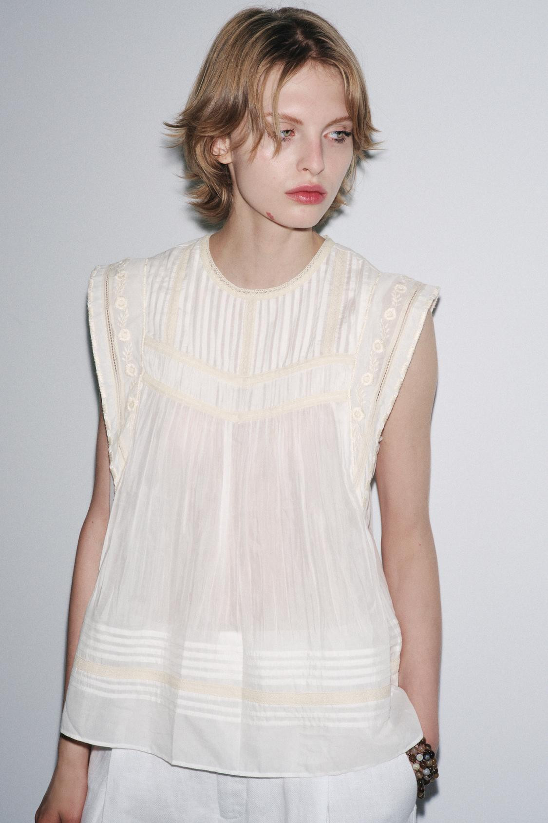 Zara  ZW COLLECTION EMBROIDERED BLOUSE