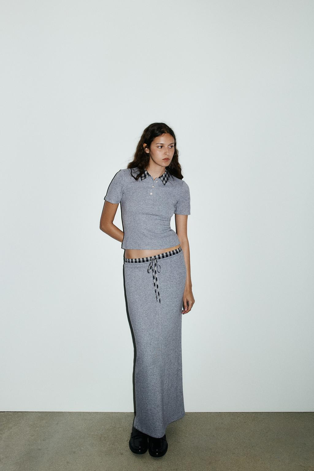 Zara  CONTRAST POLO TOP