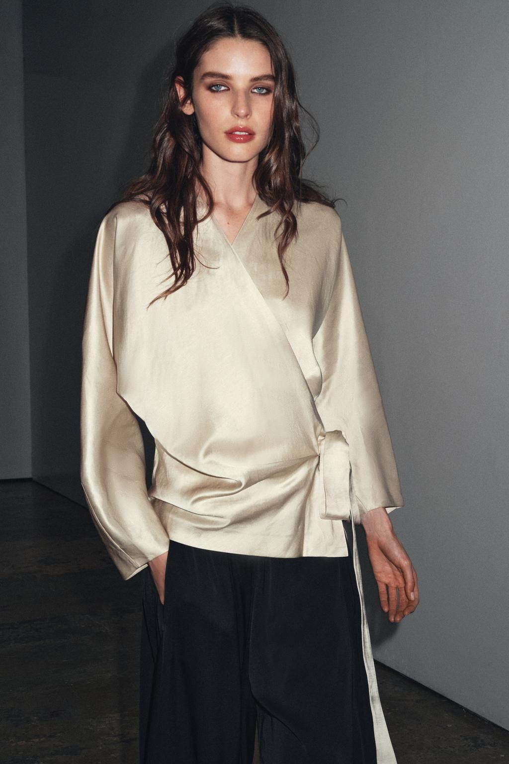 Zara WRAP BLOUSE WITH BOW IN LINEN ZW COLLECTION