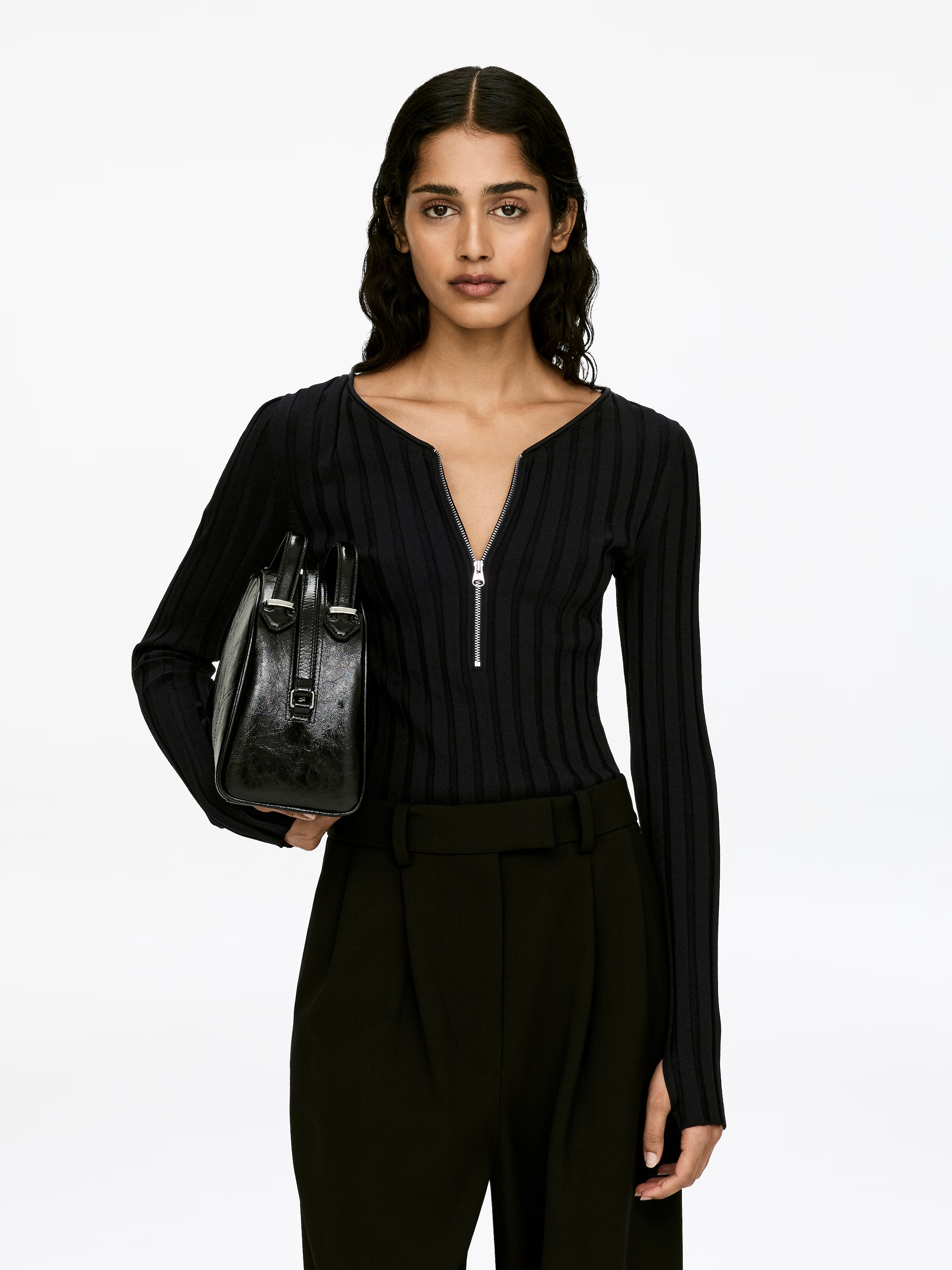 H&M Ribbed sweater with short zipper