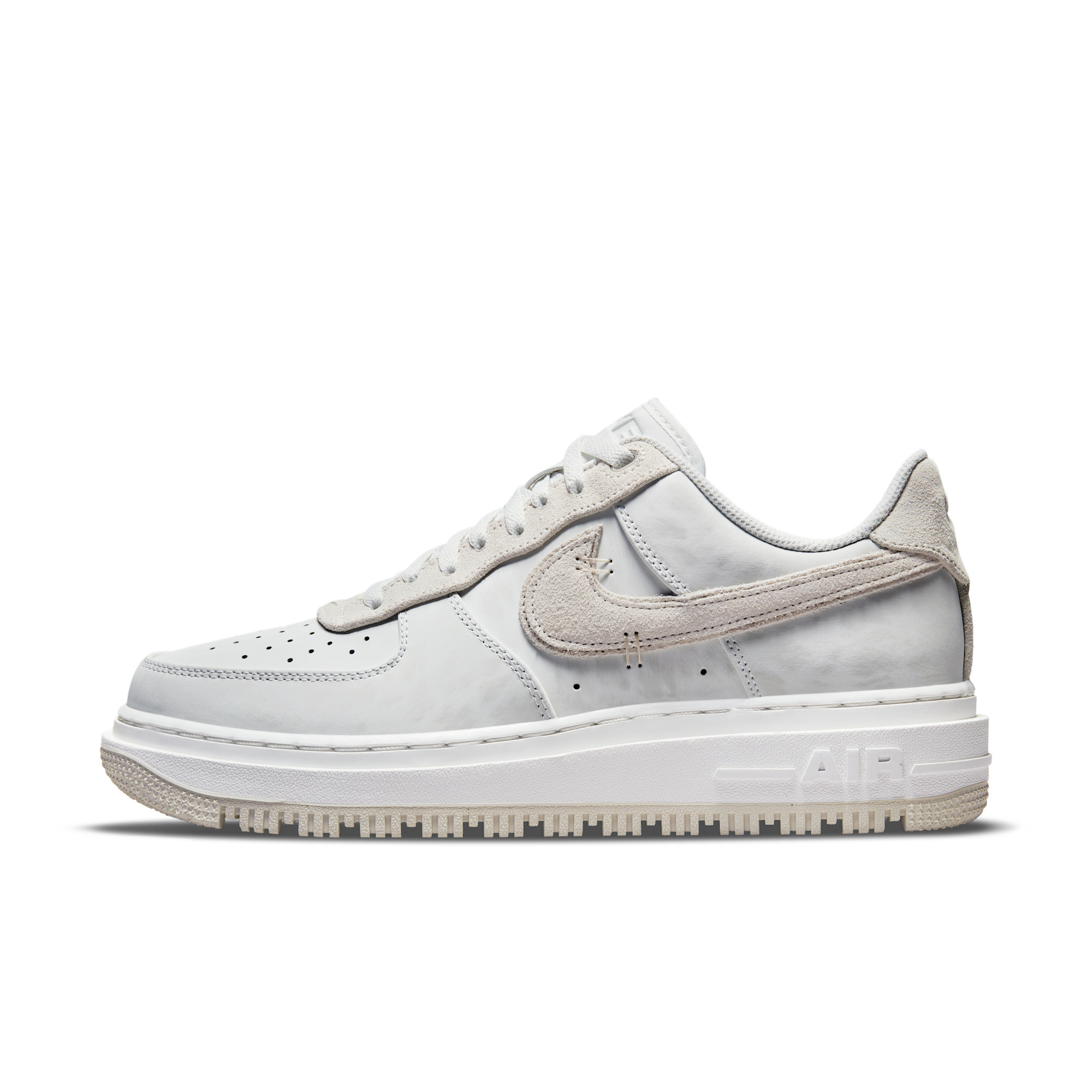Nike Air Force 1 Luxe – Men’s Shoe
