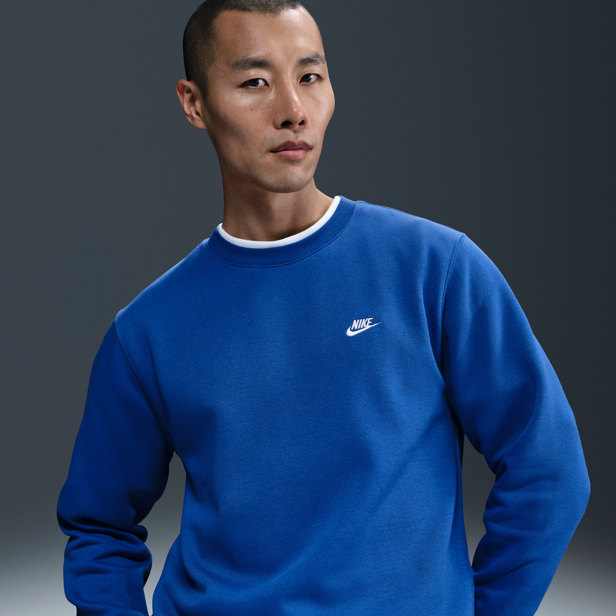 Nike Club Men's Fleece Crewneck Sweatshirt