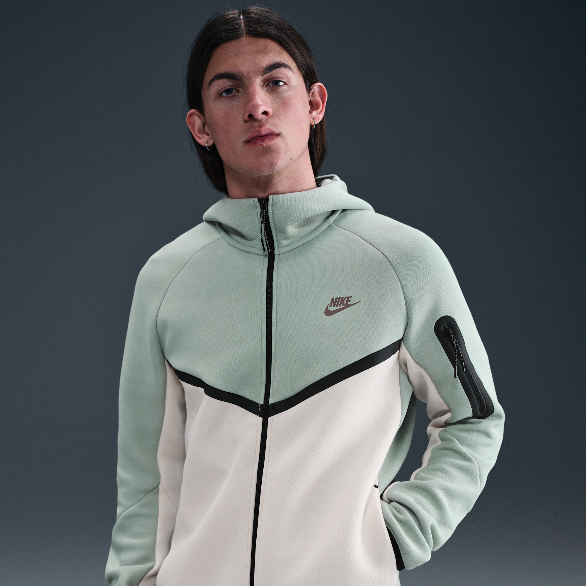 Nike Tech Full-Zip Fleece Windrunner Jacket